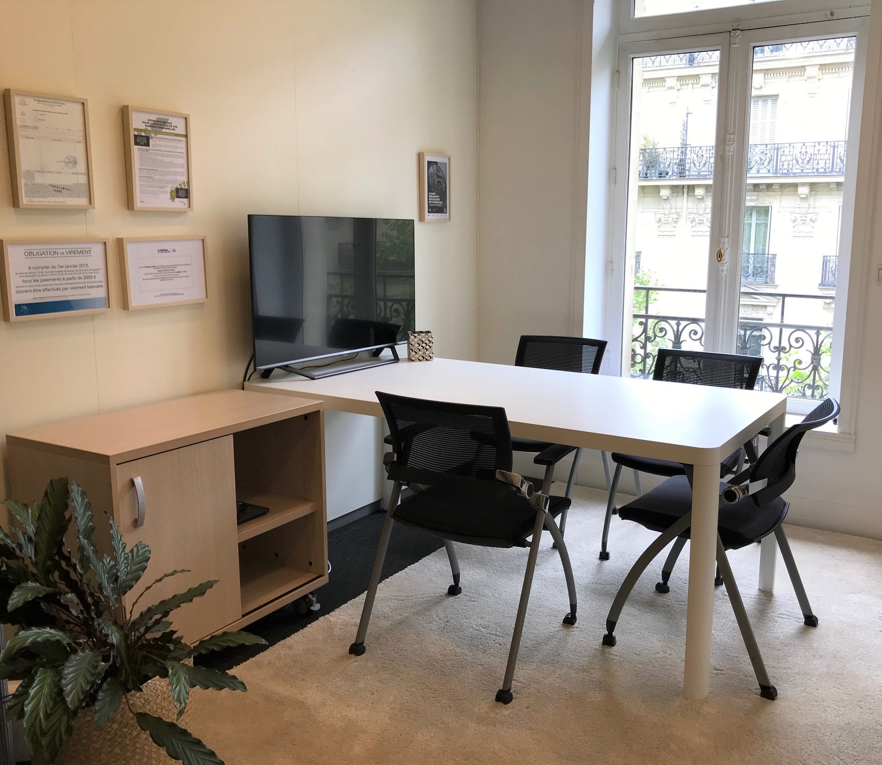 bureau-V2